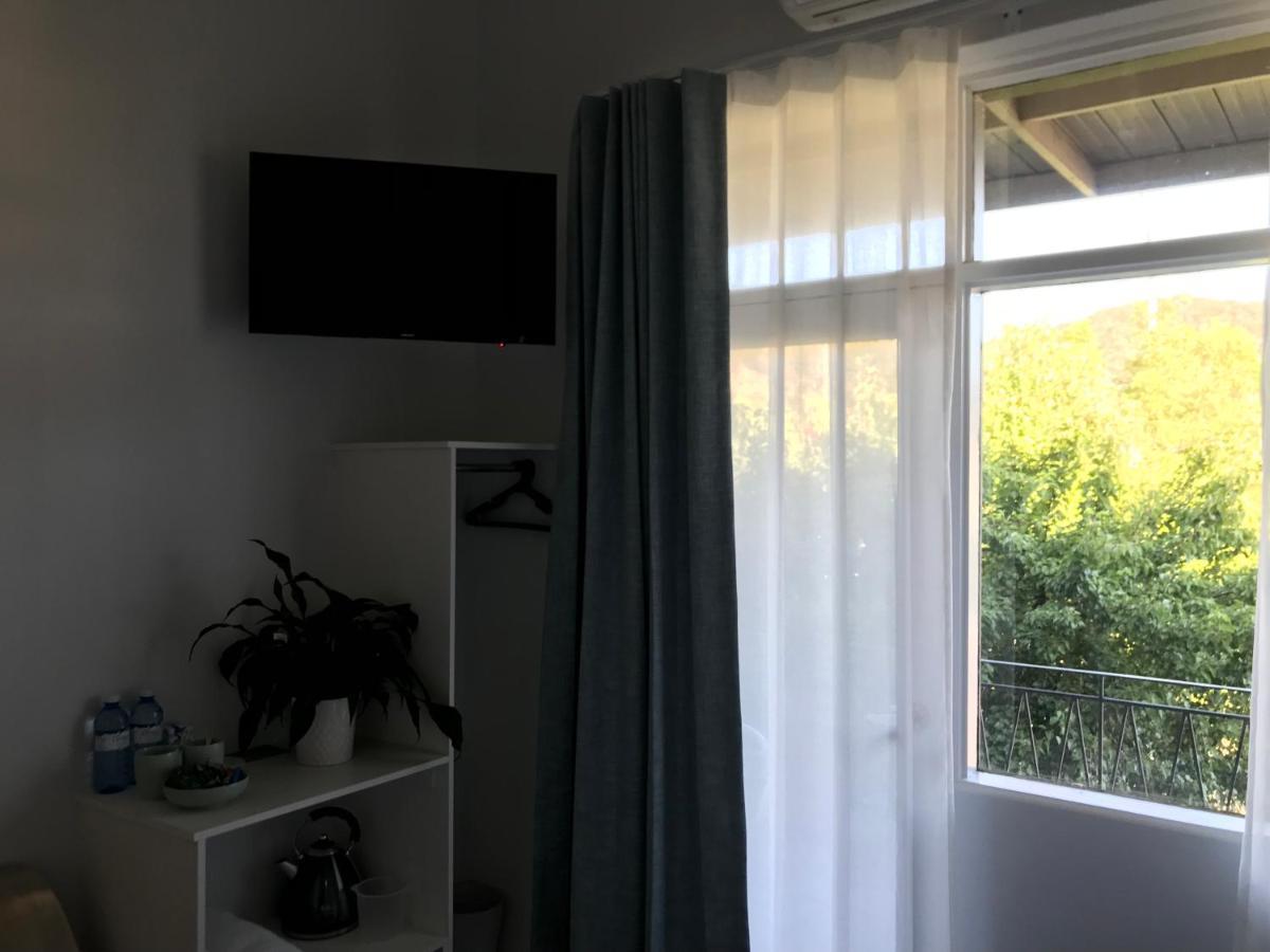 Myrtleford Hotel Экстерьер фото