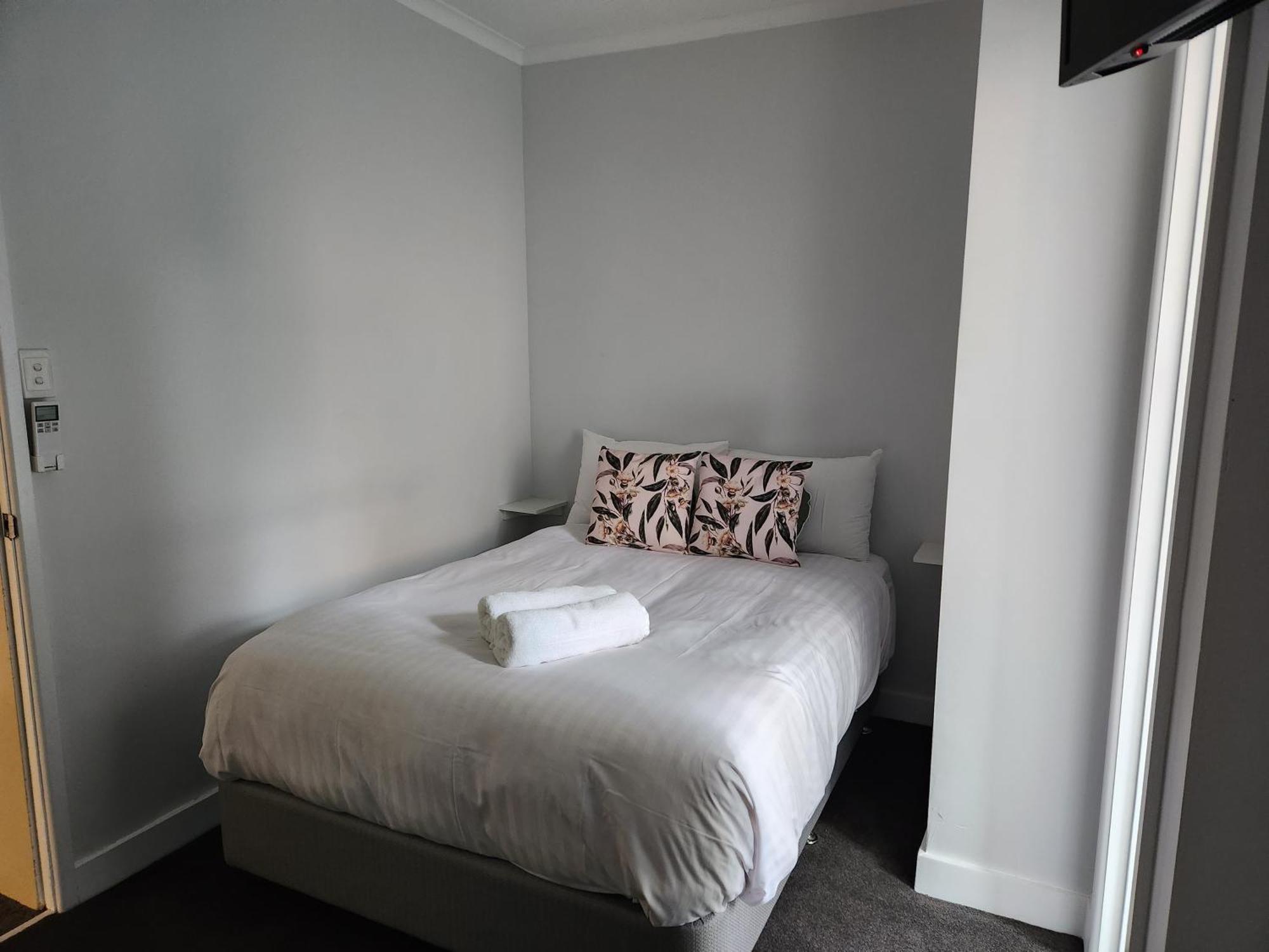 Myrtleford Hotel Экстерьер фото