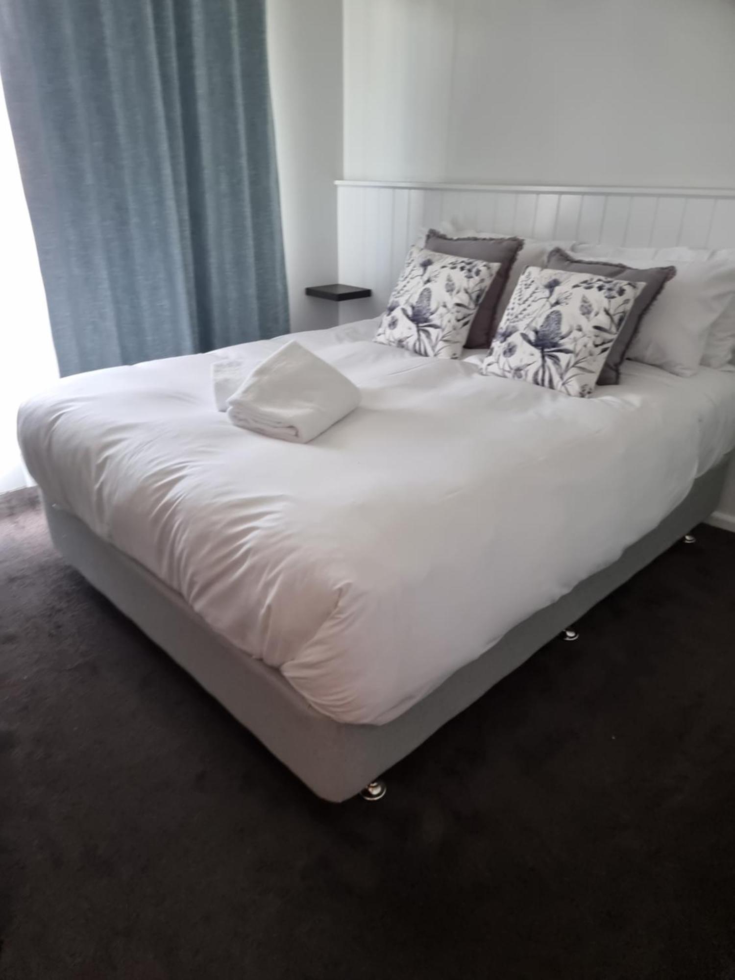 Myrtleford Hotel Экстерьер фото